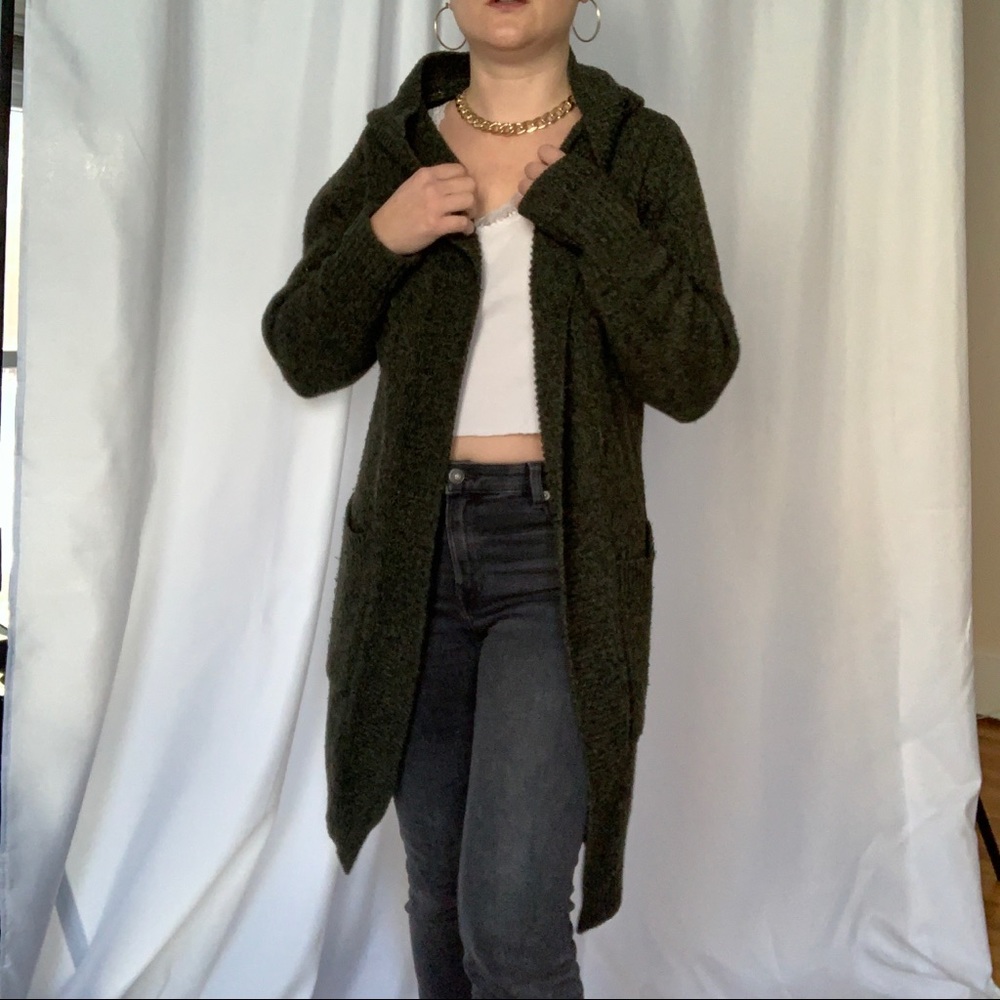 Robe Sweater - Picture 5 of 5
